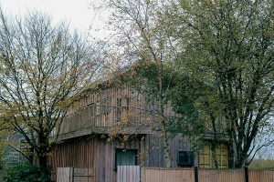 willow lodge outside